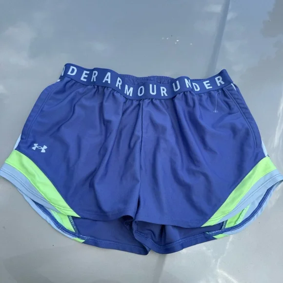 π Under Armour Shorts π - Picture 1 of 4